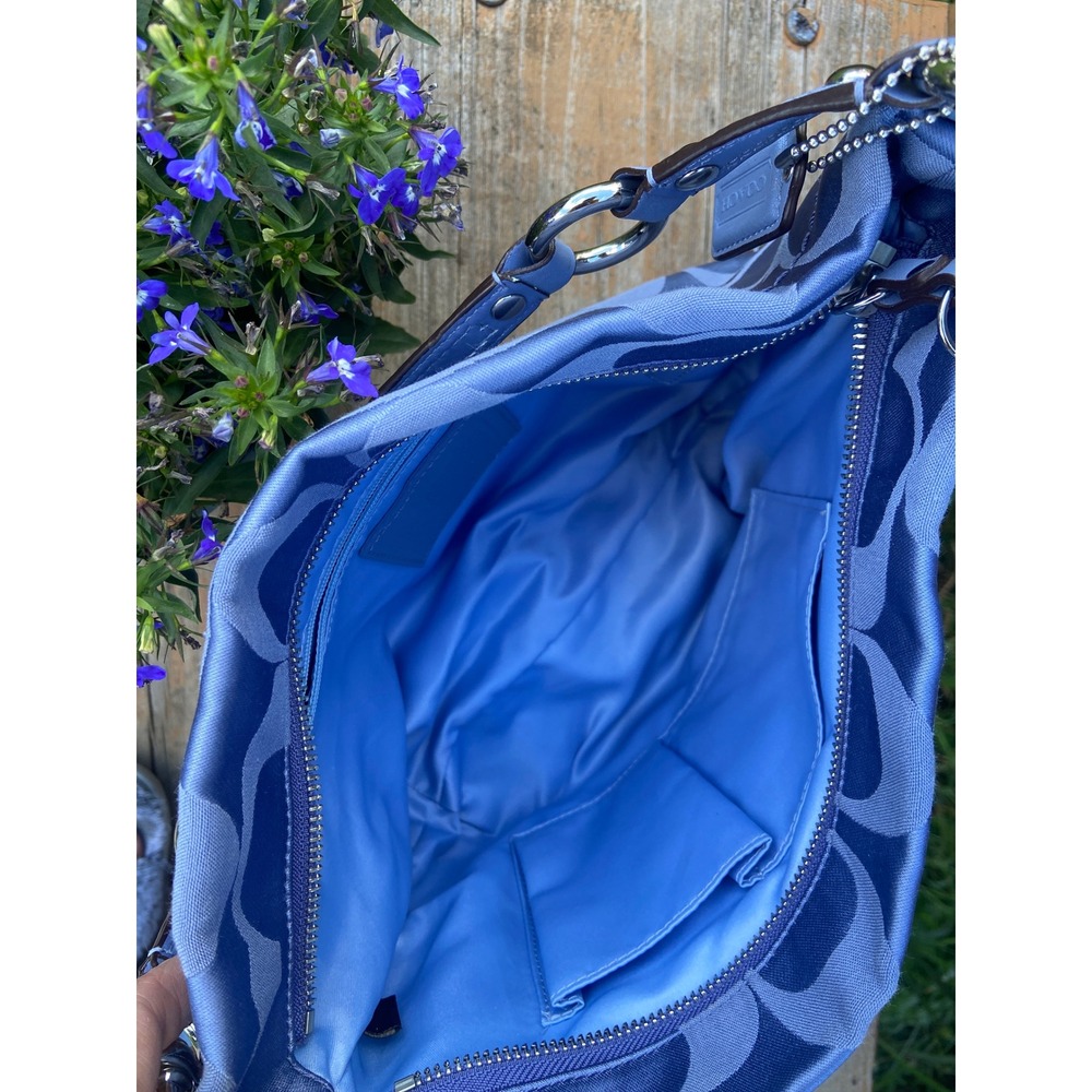 VTG Coach Carly Hobo Bag Blue Periwinkle Signature Jacquard Silver Hardware Y2K - Picture 10 of 16